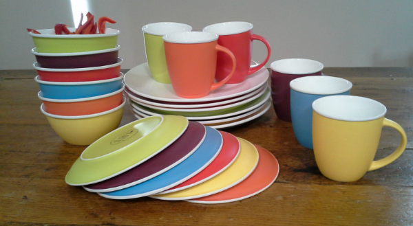 ASHDENE Gelati Dinner Set for 6 with teacups instead of mugs